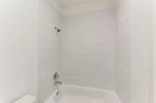 118 Sylvester Rd, Houston, TX 77009 - Photo 18