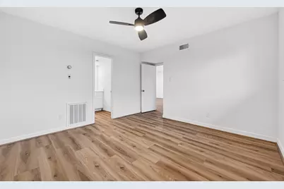 3300 Yorktown Street #28, Houston, TX 77056 - Photo 22