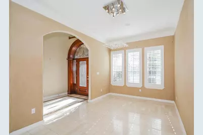 2326 Walnut Bend Lane, Houston, TX 77042 - Photo 6