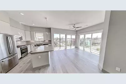 401 W 25th Street #1101, Houston, TX 77008 - Photo 4