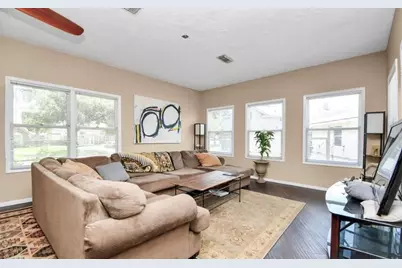 1446 Pirates Cove, Nassau Bay, TX 77058 - Photo 4