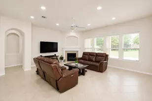 6811 Bannon Trail, Sugar Land, TX 77479 - Photo 10