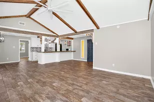 635 W Church St, Centerville, TX 75833 - Photo 6