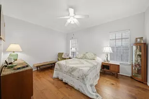 1139 Peachford Ln, Houston, TX 77062 - Photo 22