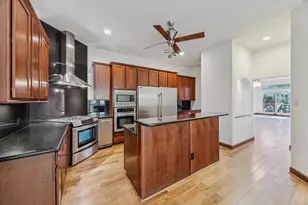 1533 Nevada St, Houston, TX 77006 - Photo 12