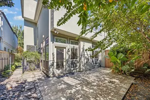 1533 Nevada St, Houston, TX 77006 - Photo 32