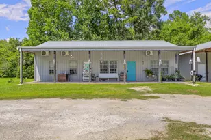 768 Co Rd 792, Buna, TX 77612 - Photo 1