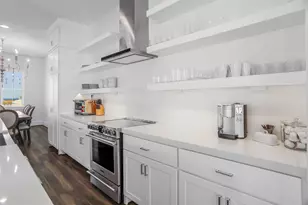 26823 Baywater Dr, Galveston, TX 77554 - Photo 8