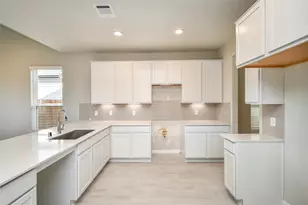 15203 Statice Trl, Houston, TX 77044 - Photo 8