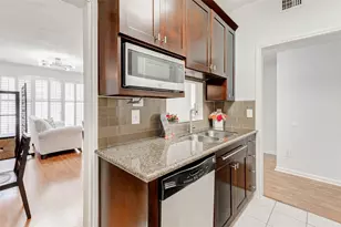 2475 Underwood St, Houston, TX 77030 - Photo 12