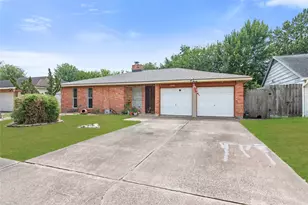 11515 Ensbrook Dr, Houston, TX 77099 - Photo 2