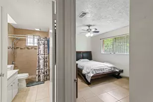 11515 Ensbrook Dr, Houston, TX 77099 - Photo 14