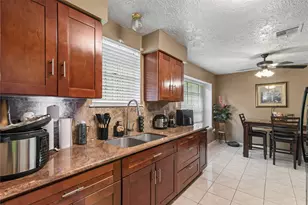 11515 Ensbrook Dr, Houston, TX 77099 - Photo 6