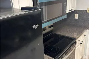 14333 Memorial Dr, Houston, TX 77079 - Photo 6