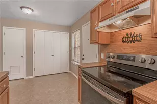 2 Brown Rd, Huntsville, TX 77320 - Photo 8