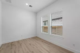 413 Lone Ranger Dr, Montgomery, TX 77316 - Photo 20