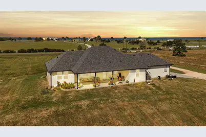 2256 W Bayshore Road, Anahuac, TX 77514 - Photo 2
