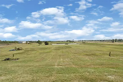 2256 W Bayshore Road, Anahuac, TX 77514 - Photo 8