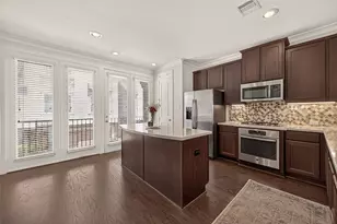 10811 Kyler Oaks Pl, Houston, TX 77043 - Photo 10