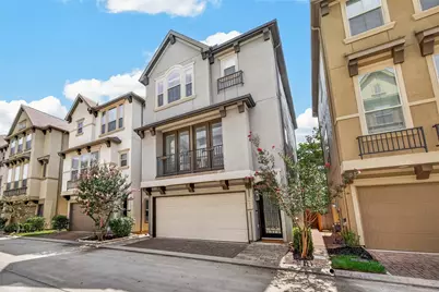 10811 Kyler Oaks Place, Houston, TX 77043 - Photo 32