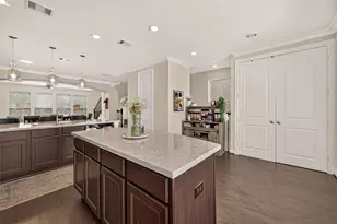 10811 Kyler Oaks Pl, Houston, TX 77043 - Photo 14