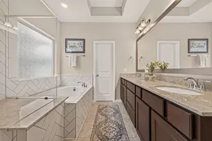10811 Kyler Oaks Pl, Houston, TX 77043 - Photo 18
