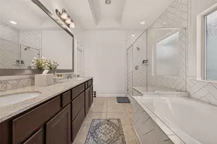 10811 Kyler Oaks Pl, Houston, TX 77043 - Photo 22