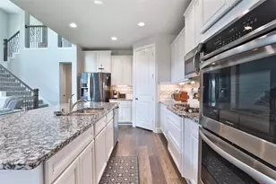 2810 Bluesage Bluff Dr, Richmond, TX 77406 - Photo 16