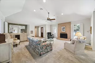 306 Commodore Way, Houston, TX 77079 - Photo 6