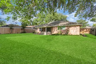 2718 Lazy Spring Dr, Houston, TX 77080 - Photo 24