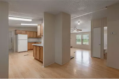 1323 Avenue E, Huntsville, TX 77340 - Photo 8