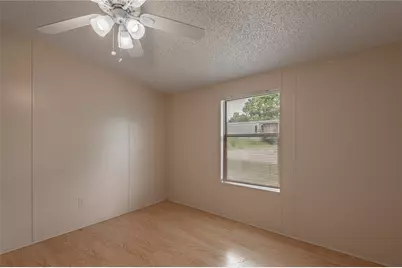 1323 Avenue E, Huntsville, TX 77340 - Photo 18