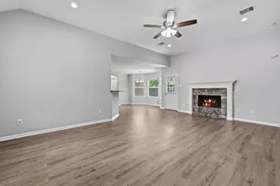 16790 N Rail Dr, Conroe, TX 77385 - Photo 4