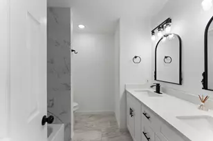 7710 Breda Dr, Baytown, TX 77521 - Photo 32