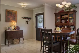 3613 Oak Ridge Dr, Bryan, TX 77802 - Photo 2