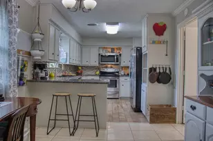 3613 Oak Ridge Dr, Bryan, TX 77802 - Photo 6