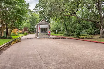208 Sugarberry Circle, Houston, TX 77024 - Photo 38
