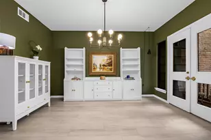 208 Sugar Berry Cir, Houston, TX 77024 - Photo 14