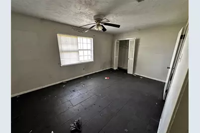 130 Caldwell Street, Baytown, TX 77520 - Photo 40