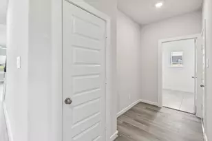 5810 Chamberlain Xing, Rosenberg, TX 77471 - Photo 4