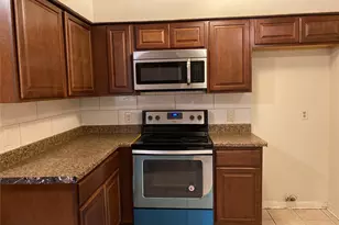 6851 W Caddo Lake Ln, Houston, TX 77083 - Photo 8