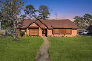 1119 Woodfield Ln, Houston, TX 77073 - Photo 2