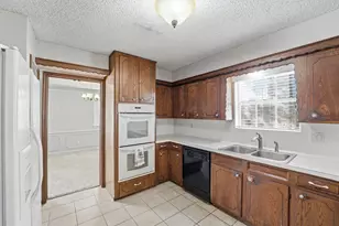 1119 Woodfield Ln, Houston, TX 77073 - Photo 4