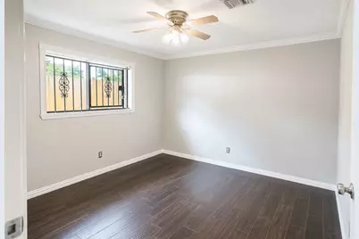 8923 Glen Shadow Drive, Houston, TX 77088 - Photo 8