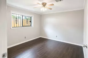8923 Glen Shadow Dr, Houston, TX 77088 - Photo 8