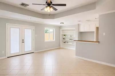 8923 Glen Shadow Drive, Houston, TX 77088 - Photo 10