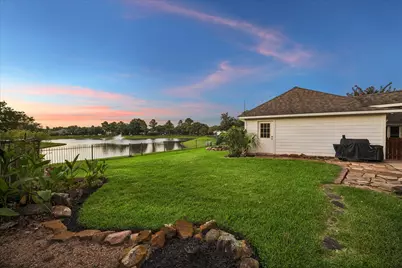 8503 Beacon Bend Lane, Pearland, TX 77584 - Photo 24