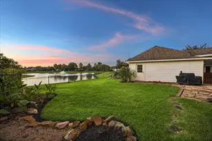 8503 Beacon Bend Ln, Pearland, TX 77584 - Photo 24