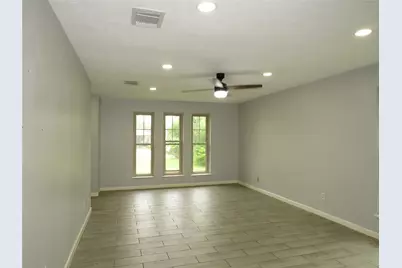 3403 Tidewater Drive, Houston, TX 77045 - Photo 2