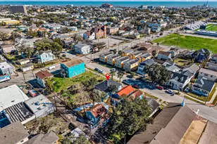 2714 Avenue K, Galveston, TX 77550 - Photo 44